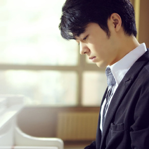 公交偷拍奶头真空凸视频
